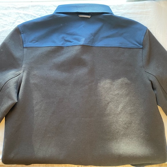 Lululemon Athletica Men’s Small 2-tone Black x Navy Shirt Jacket - Picture 9 of 9